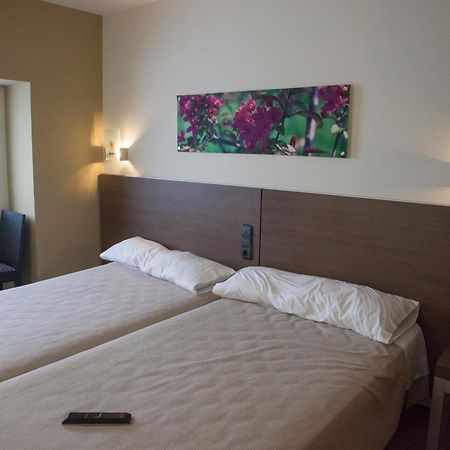 Hotel Izelai Alsasua Buitenkant foto