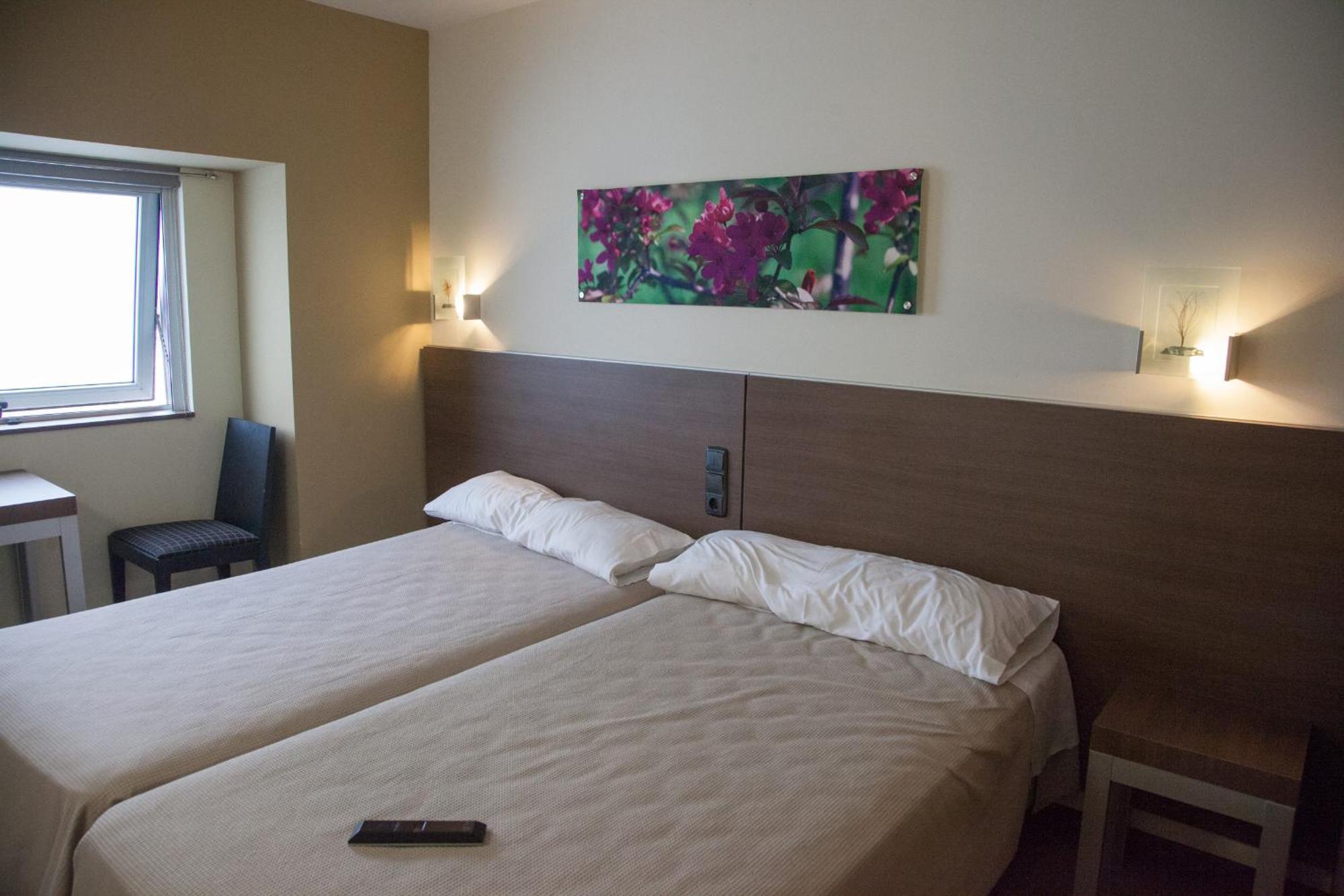 Hotel Izelai Alsasua Buitenkant foto