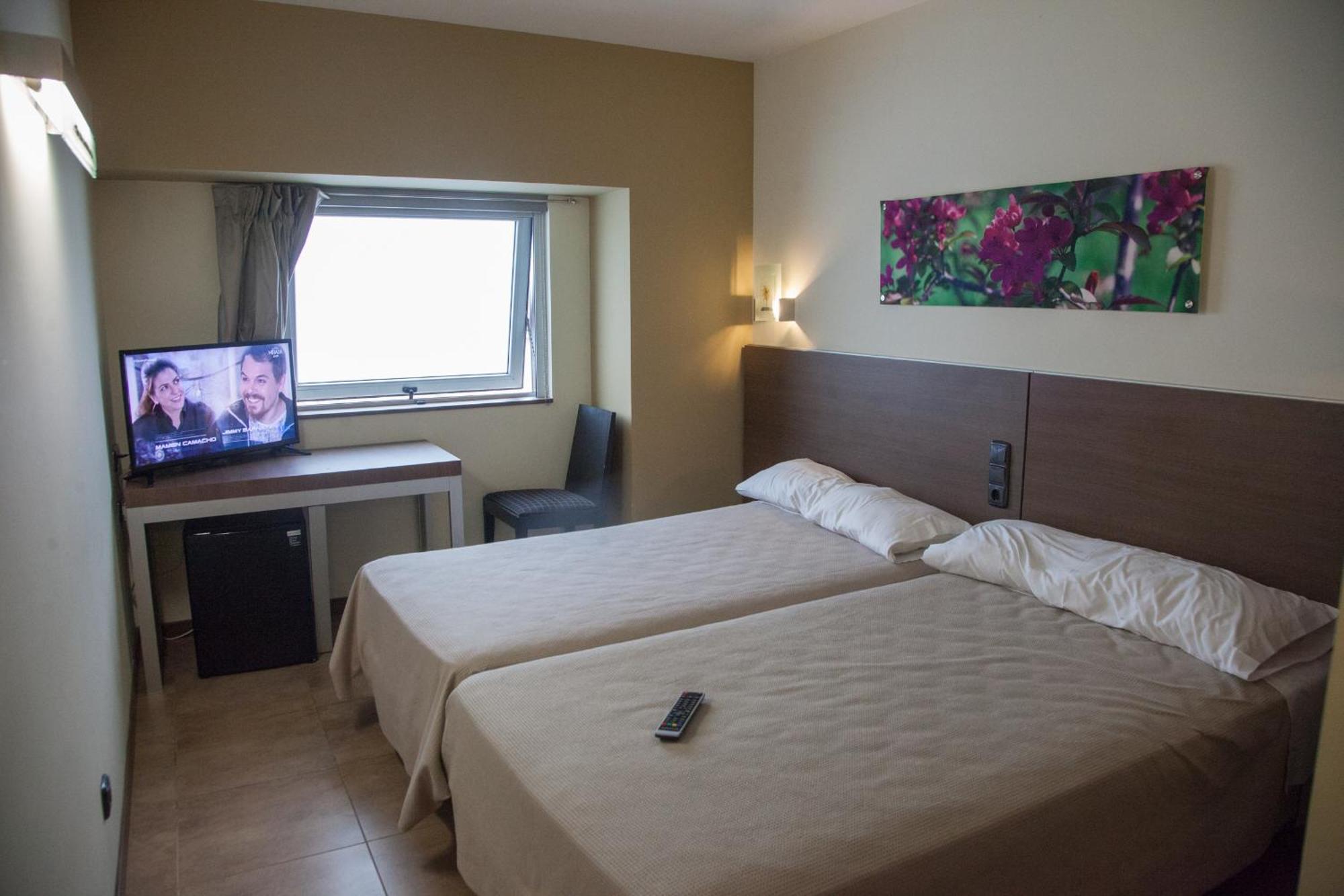 Hotel Izelai Alsasua Buitenkant foto